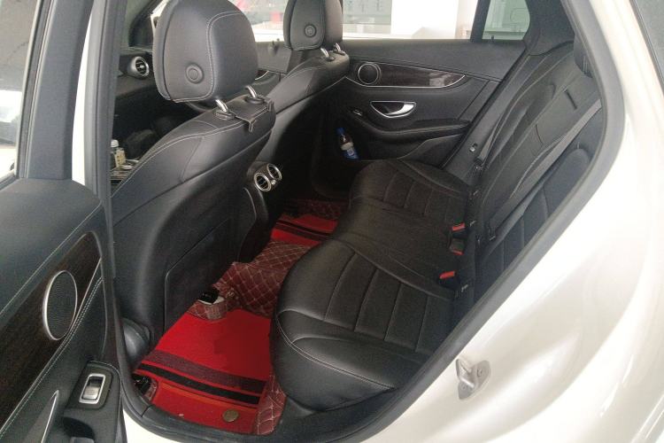 Used Mercedes-Benz GLC 2016 GLC 260 4MATIC Luxury Model
