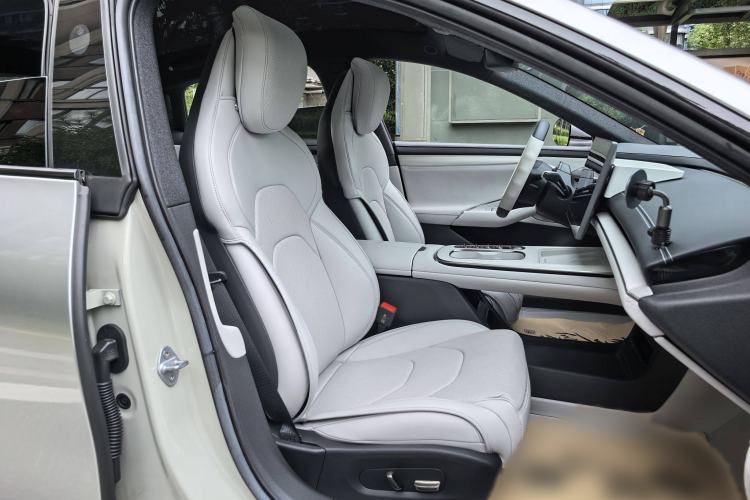 Used  SU7 2024 Rear-Drive Ultra-Long Range Advanced Pro-Level Intelligent Driving Version
