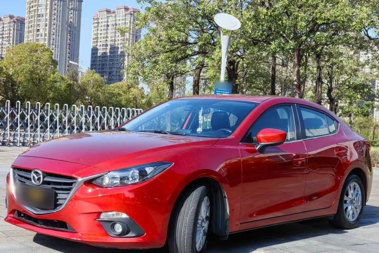 Used Mazda Mazda 3 Axela 2016 Sedan 1.5L Automatic Luxury Model
