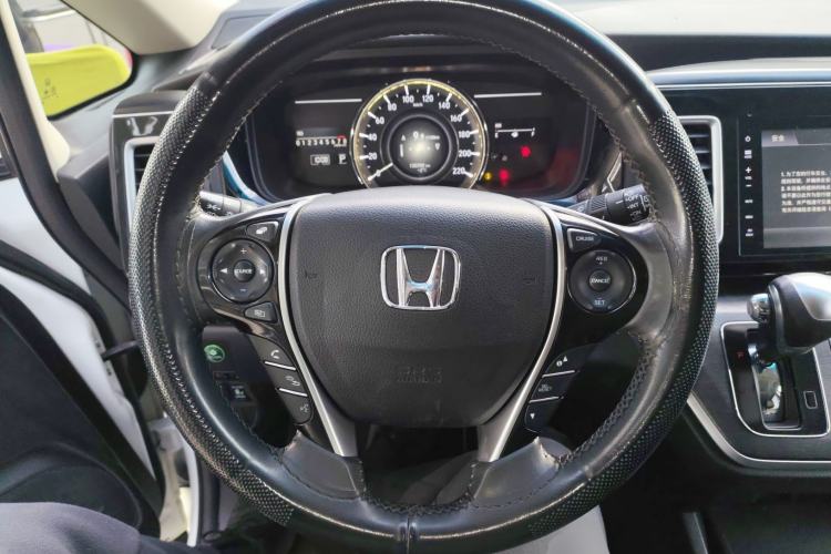 Used Honda Elysion 2016 2.4L Luxury Edition
