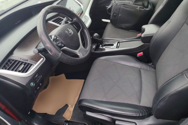 Used Honda Jade 2016 1.8L Automatic Comfort Elite Version 5 Seats
