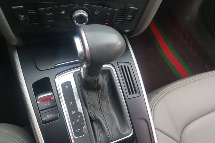 Used Audi A4L 2013 35 TFSI Automatic Standard Model
