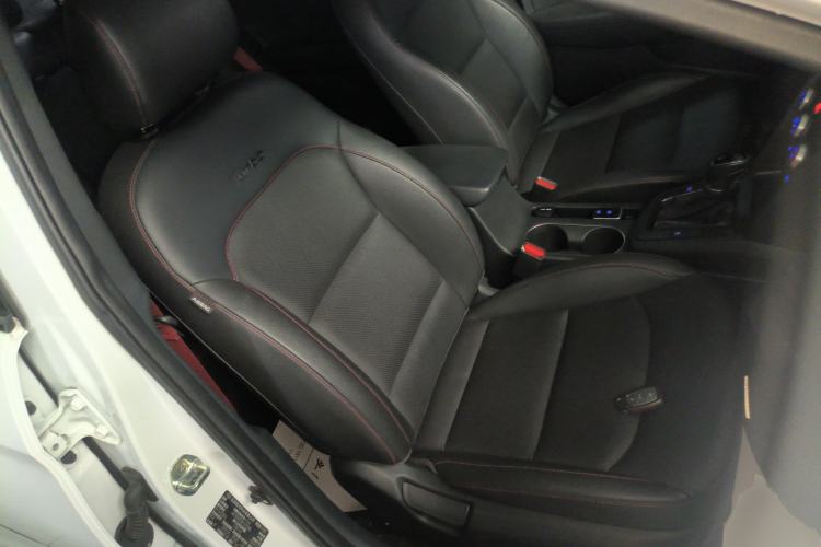 Used Hyundai Elantra 2019 1.4T Dual-Clutch Xuan Dong · Dynamic Model
