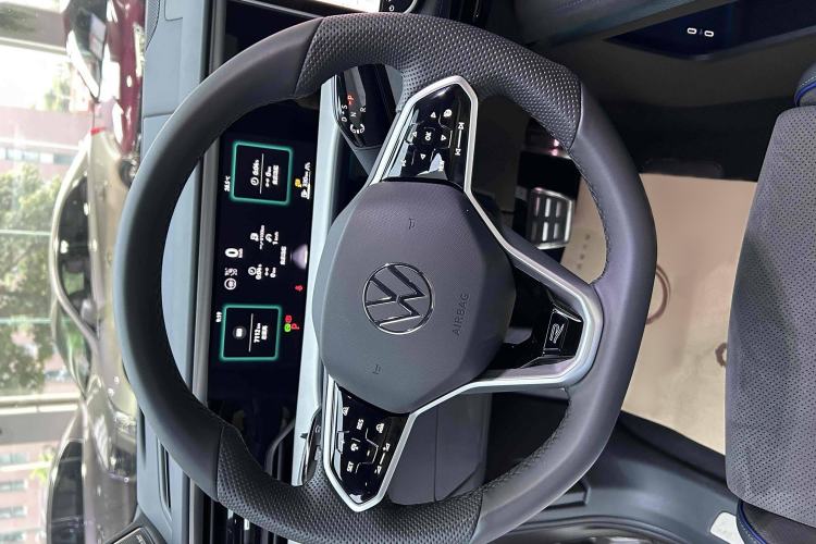 Used Volkswagen Teramont 2025 Tiguan Pro 450TSI Four-Wheel Drive Summit Edition
