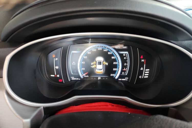 Used Geely Auto Emgrand X7 Sport 2016 1.8TD Automatic ZhiShang Model
