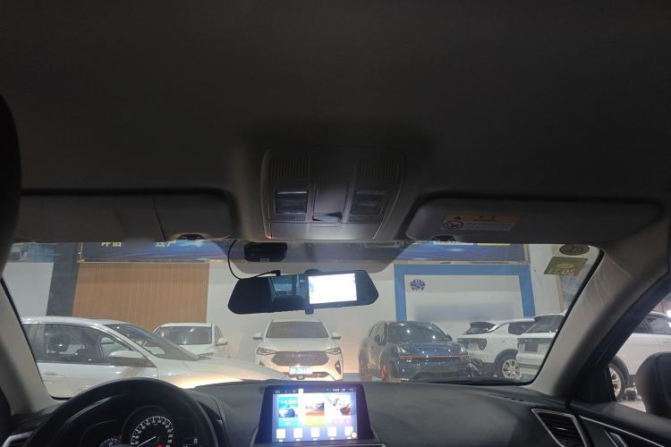 Used Mazda Mazda 3 Axela 2017 Sedan 1.5L Automatic Comfort Model China VI Standard
