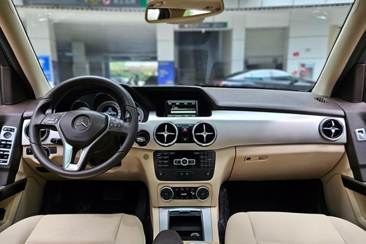 Used Mercedes-Benz GLK-Class 2013 Facelift GLK 300 4MATIC Fashion Edition
