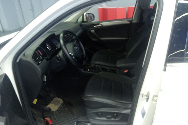 Used Volkswagen Tiguan L 2019 330TSI Automatic Two-Wheel Drive Smart Luxury Version China V Emission Standard