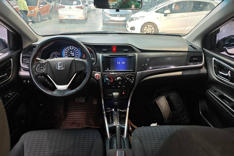 Used Honda Crider 2015 1.8L Automatic Luxury Edition
