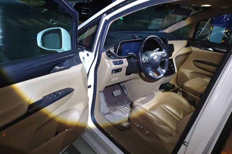 Used Buick GL8 2021 ES Land Cruiser 653T Luxury Edition
