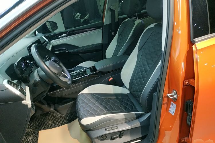 Used Volkswagen ID.6 CROZZ 2021 Long-Range PURE+ Edition