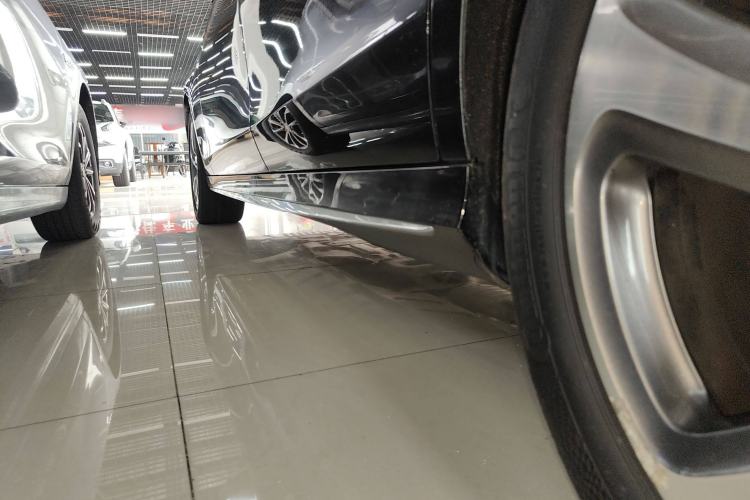 Used Mercedes-Benz E-Class 2019 Restyled E 300 L Sporty and Stylish Edition
