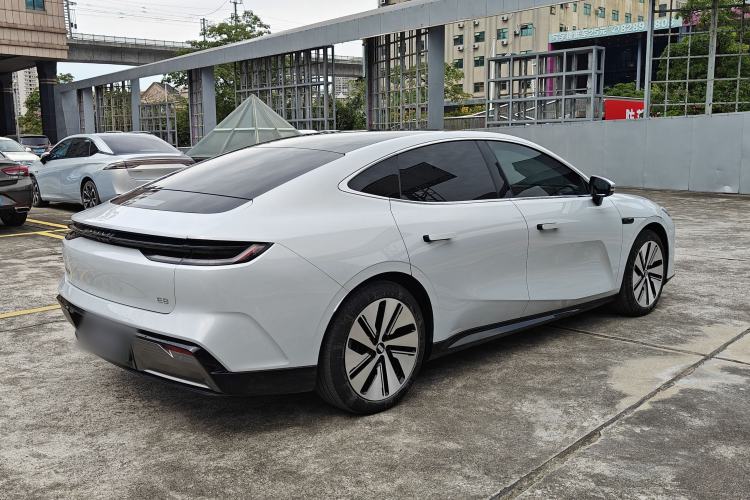 Used  E8 2024 665 km Range Rear-Drive Starship Long-Range Version
