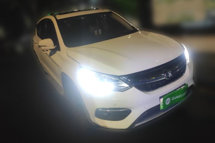 Used BYD Song New Energy 2017 Song DM 1.5TID All-Wheel Drive Luxury Model