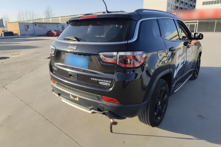 Used  Compass 2017 200T Automatic Family Edition