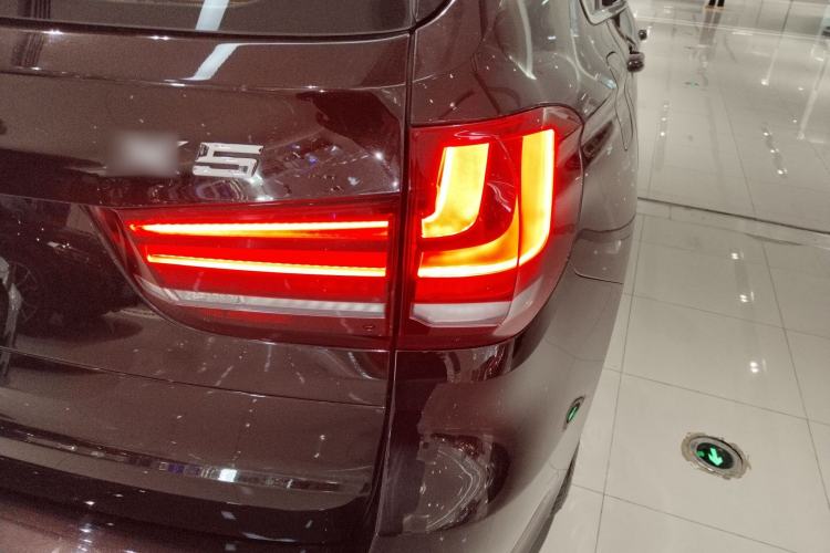 Used BMW X5 2017 xDrive28i
