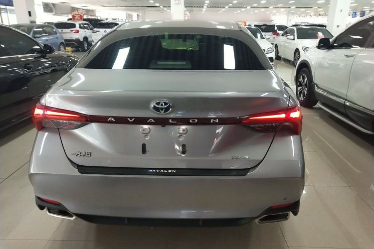 Used Toyota Avalon 2019 2.0L XLE Premium Edition China VI
