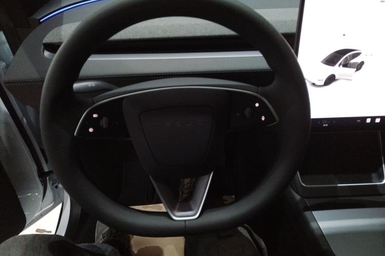 Used Tesla Model Y 2026 Rear-Drive Model