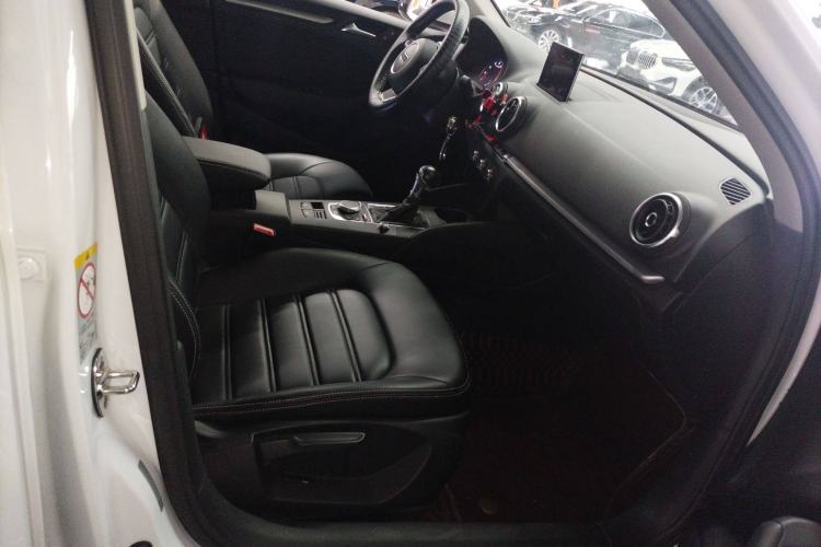 Used Audi A3 2016 Limousine 35 TFSI Prestige Edition
