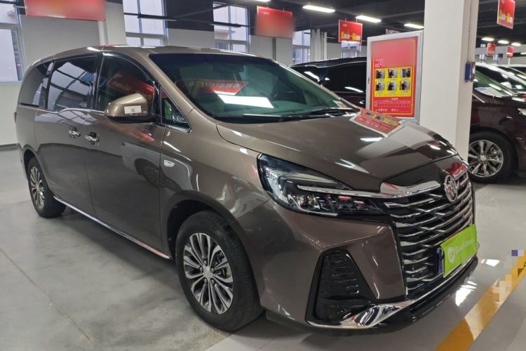 Used Buick GL8 2023 Land Executive Class 652T Luxury Model
