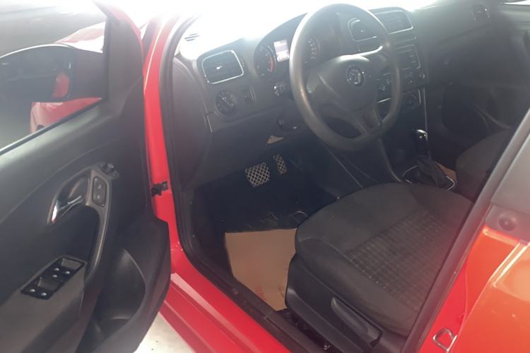 Used Volkswagen Polo 2014 1.4L Automatic Comfort Edition
