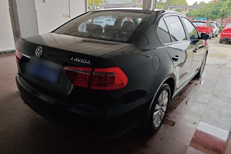 Used Volkswagen Lavida 2013 Restyled Classic 1.6L Manual Comfort Edition