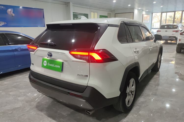 Used Toyota RAV4 2020 Dual-Engine 2.5L E-CVT Two-Wheel Drive Elite Edition
