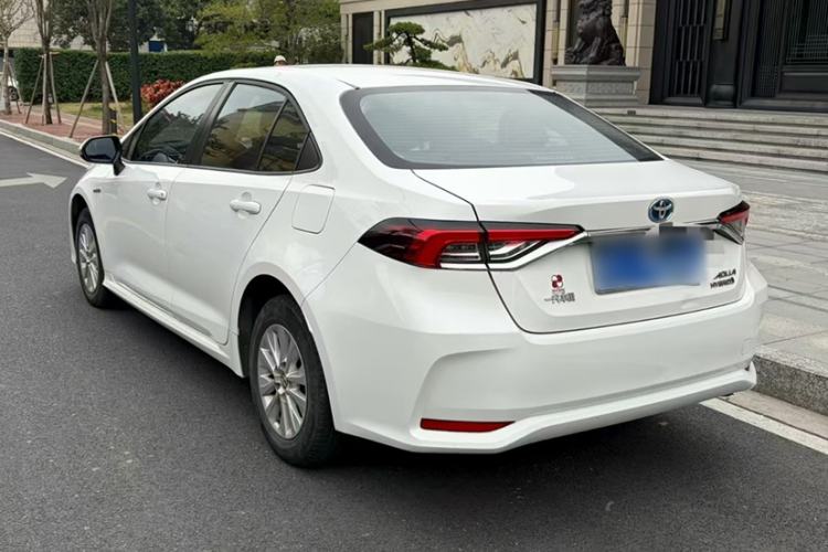 Used Toyota Corolla 2022 Dual-Motor 1.8L E-CVT Pioneer Edition
