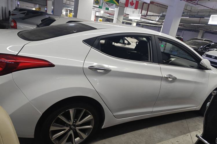 Used Hyundai Elantra 2015 1.6L Automatic Leading Model