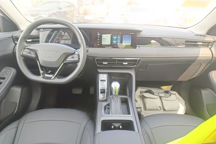 Used Roewe i5 2026 Model 1.5L CVT Luxury Edition
