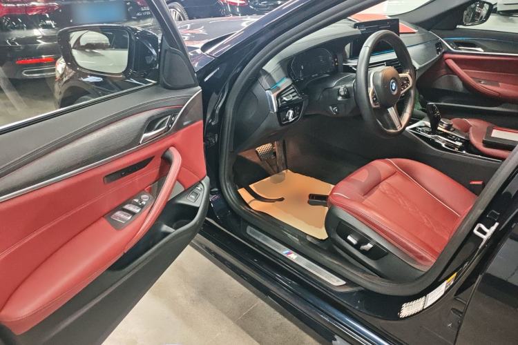 Used BMW 5 Series New Energy 2022 Restyled 535Le M Sport Package
