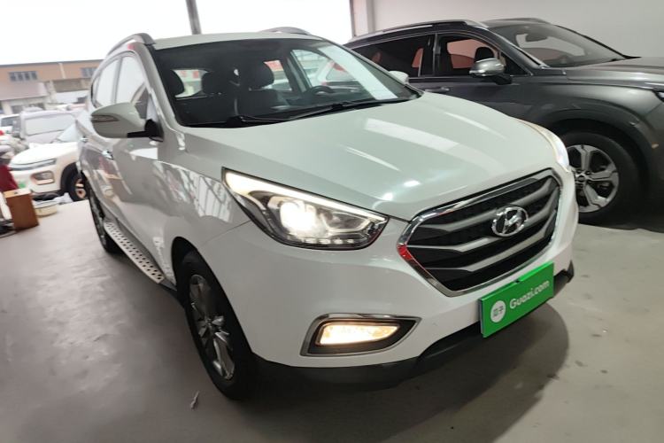 Used Hyundai ix35 2015 2.0L Automatic 2WD Smart Type China IV