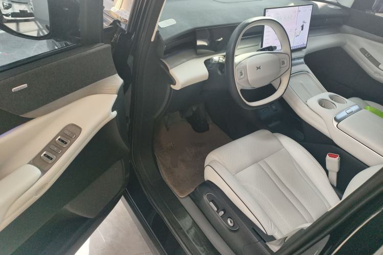 Used XPeng X9 2024 702 Ultra-Long Range Pro
