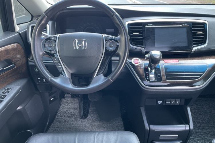 Used Honda Odyssey 2015 2.4L Smart Edition