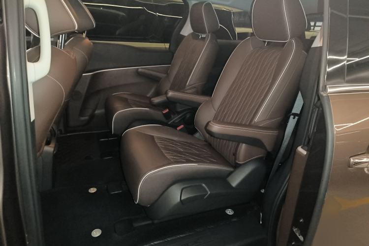 Used Buick GL8 2023 Land Executive Class 652T Luxury Model
