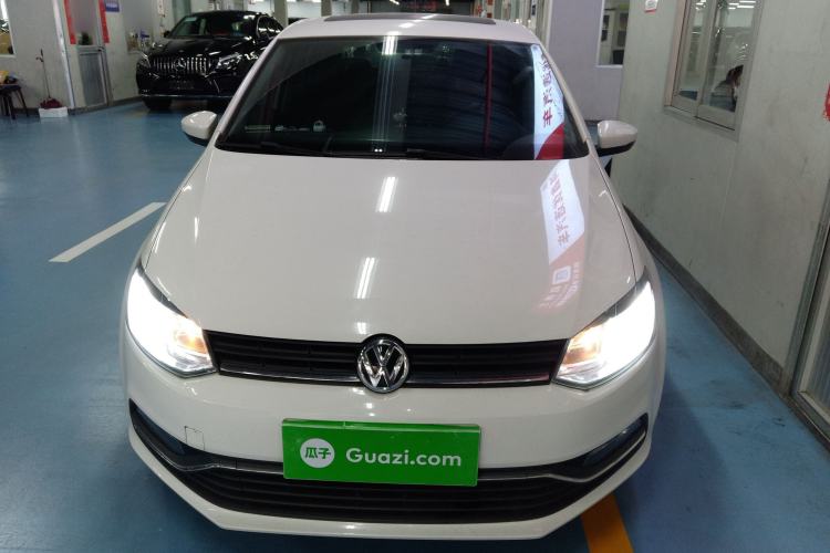 Used Volkswagen Polo 2016 1.6L Automatic Comfort Model
