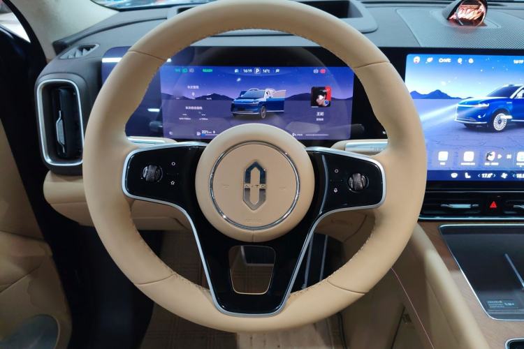 Used Hima AITO M9 2025 Extended-Range Max Version 52 kWh 6-Seater Edition
