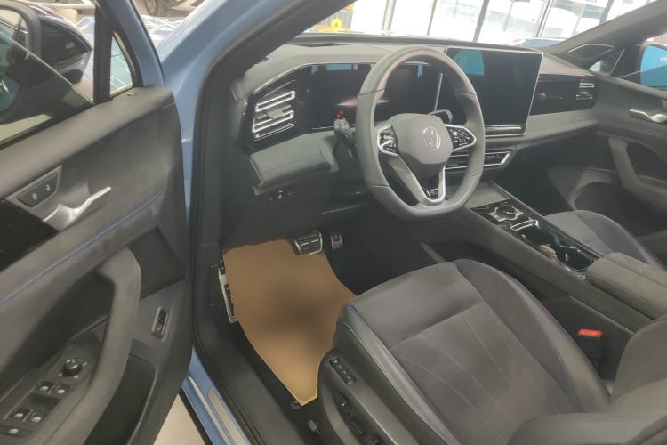 Used Volkswagen Tiguan L 2024 PRO 380TSI Four-Wheel Drive R-Line Prestige Edition
