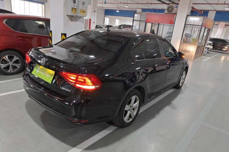 Used Volkswagen Lavida 2017 1.6L Automatic Fashion Edition
