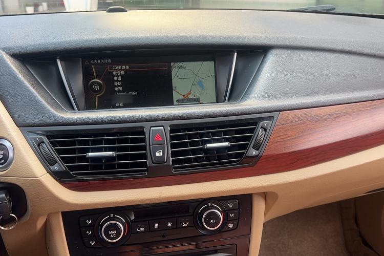 Used BMW X1 2013 sDrive18i Leading Model
