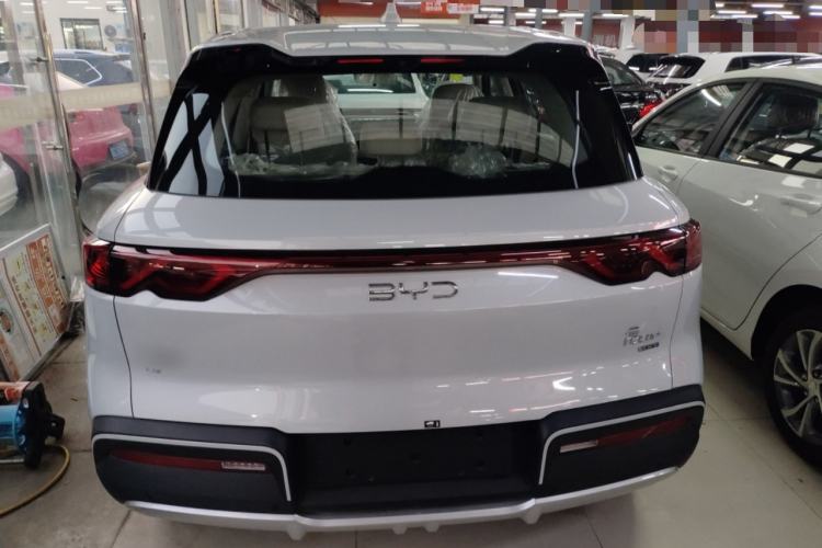 Used BYD Yuan UP 2025 Intelligent Driving Version 401 KM Dynamic Edition
