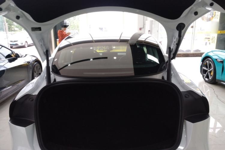 Used Tesla Model 3 2023 Rear-Wheel-Drive Version
