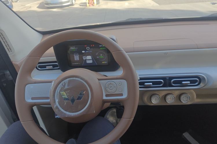 Used Wuling Hongguang MINIEV 2024 3rd Generation 215km Youth Edition