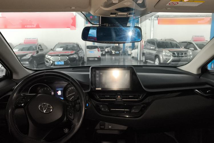 Used Toyota IZOA 2021 2.0L Enjoy Edition
