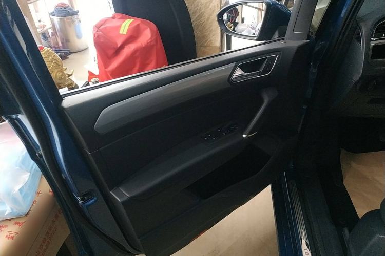 Used Volkswagen Touran 2018 Volkswagen Touran L 280TSI DSG Comfort Edition 7 Seats China V Emission Standard