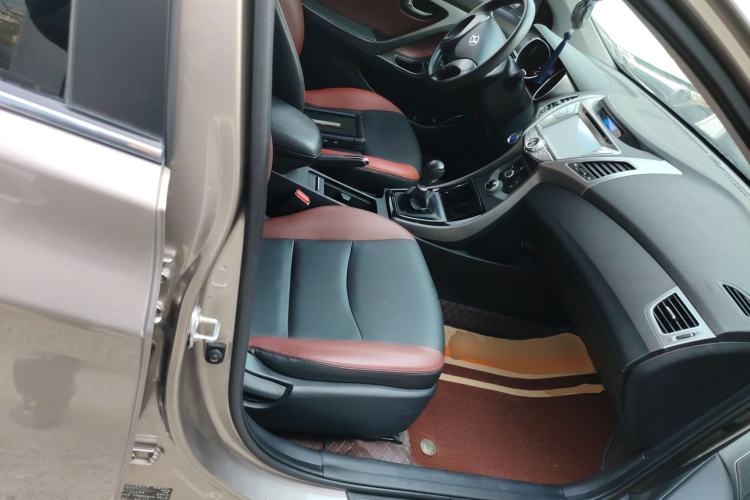 Used Hyundai Elantra 2015 1.6L Manual Leading Model
