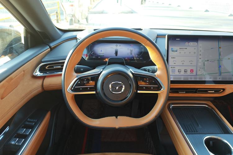 Used Mazda EZ-6 2024 Range-Extended 200 Luxury Edition
