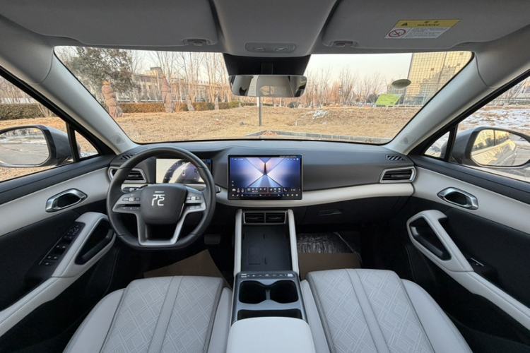 Used BYD Yuan UP 2025 Intelligent Driving Version 401 km Leading Edition
