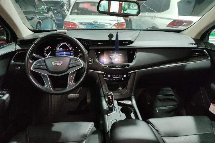 Used Cadillac XT5 2016 25T Luxury Model