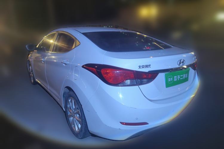 Used Hyundai Elantra (5th Generation / Langdong) 2016 1.6L Automatic Smart Version
